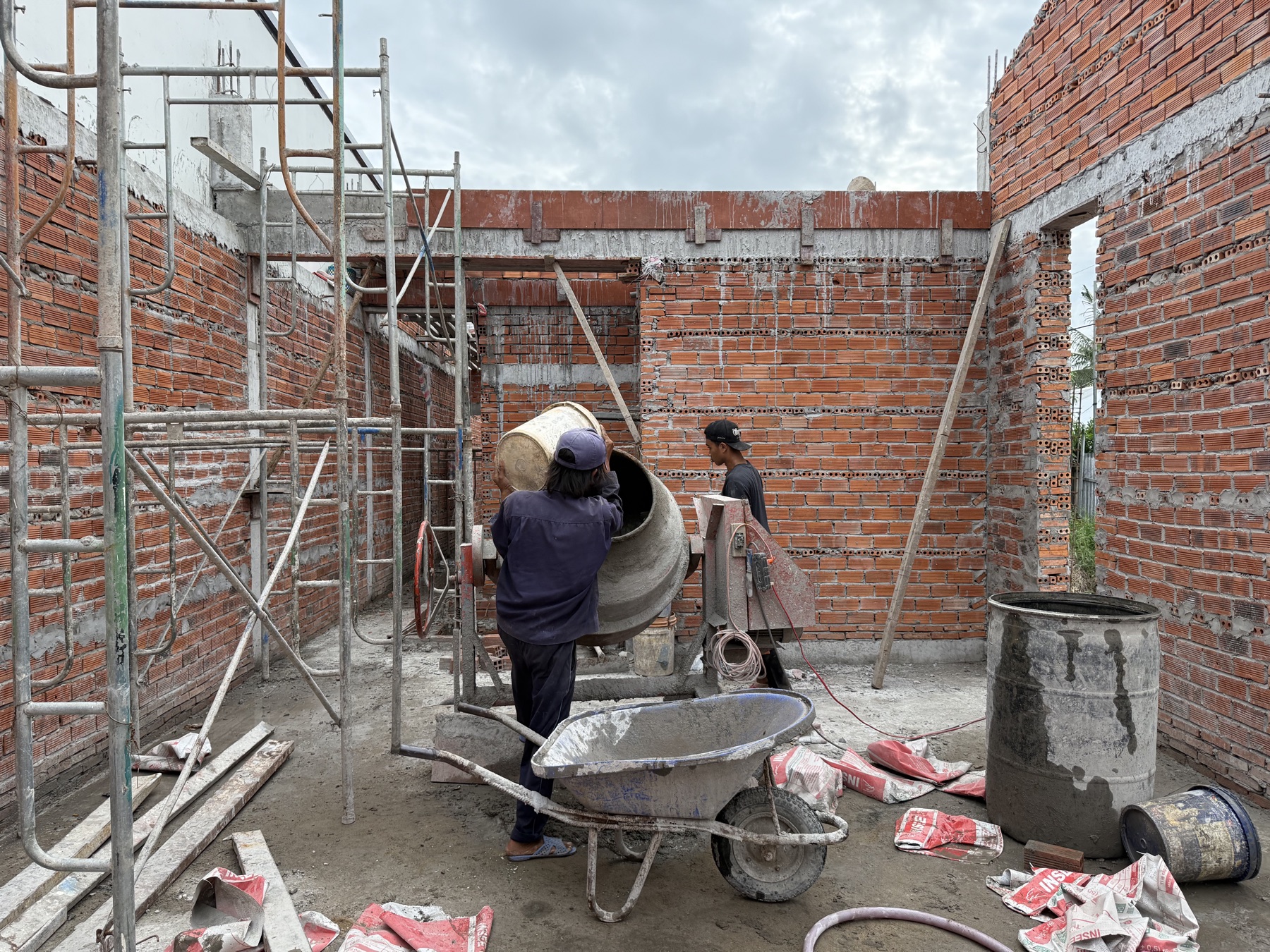 Hình ảnh thi công thực tế — Nhà của Ngoại. — ảnh 6