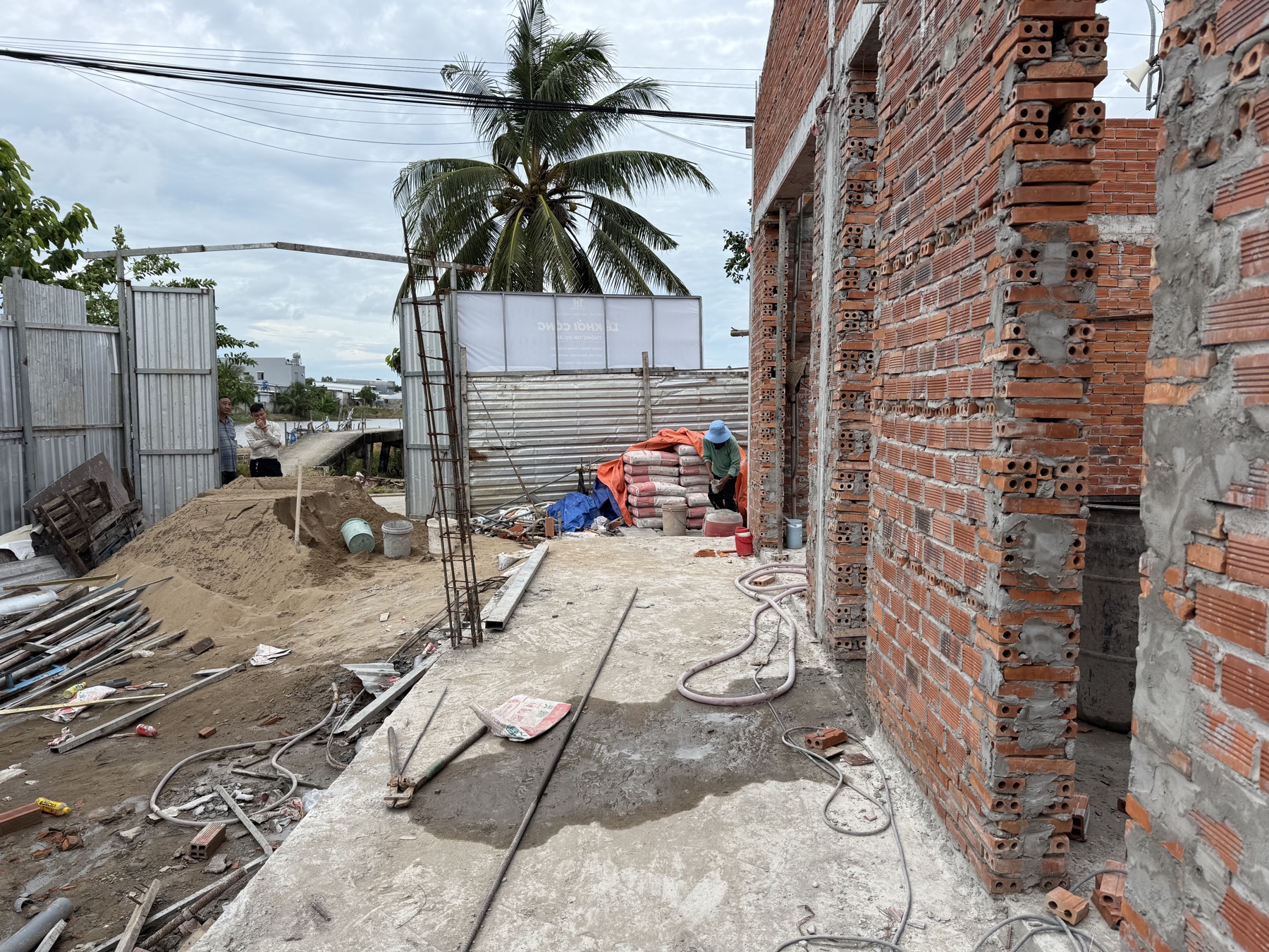 Hình ảnh thi công thực tế — Nhà của Ngoại. — ảnh 11